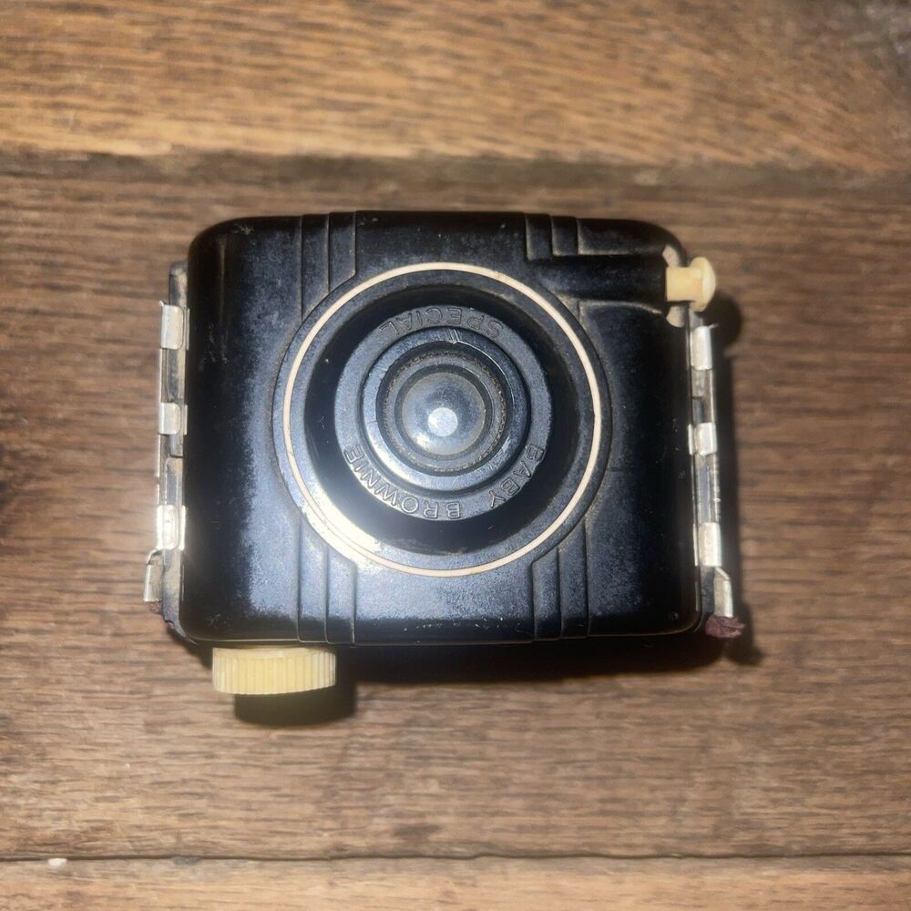 Vintage Kodak Baby Brownie Special Camera 1940's Bakelite